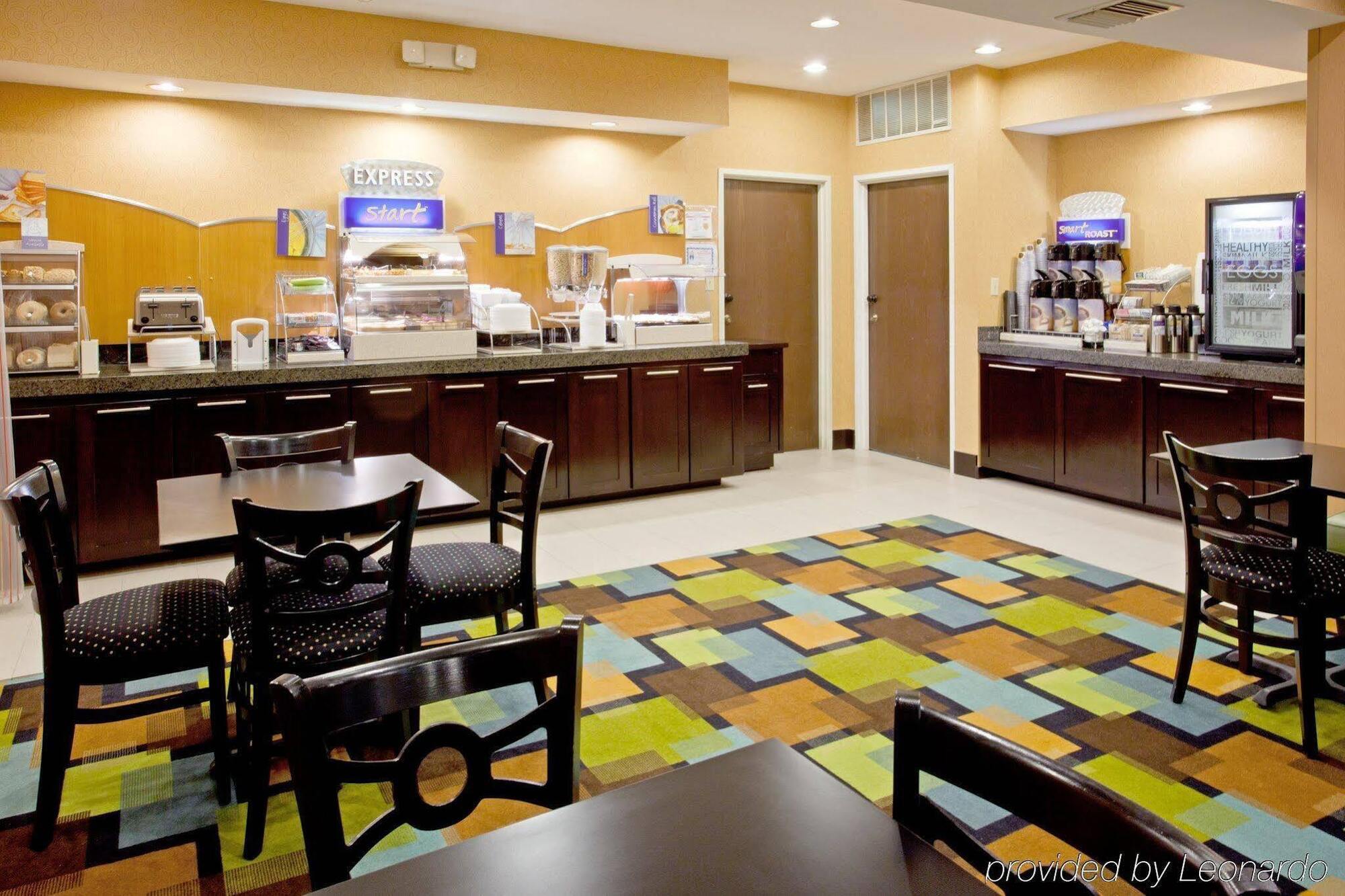 Holiday Inn Express Arlington Interstate 20 Parks Mall By Ihg Exteriér fotografie